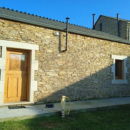 Semesterbostad Casita Piedra Vilalba